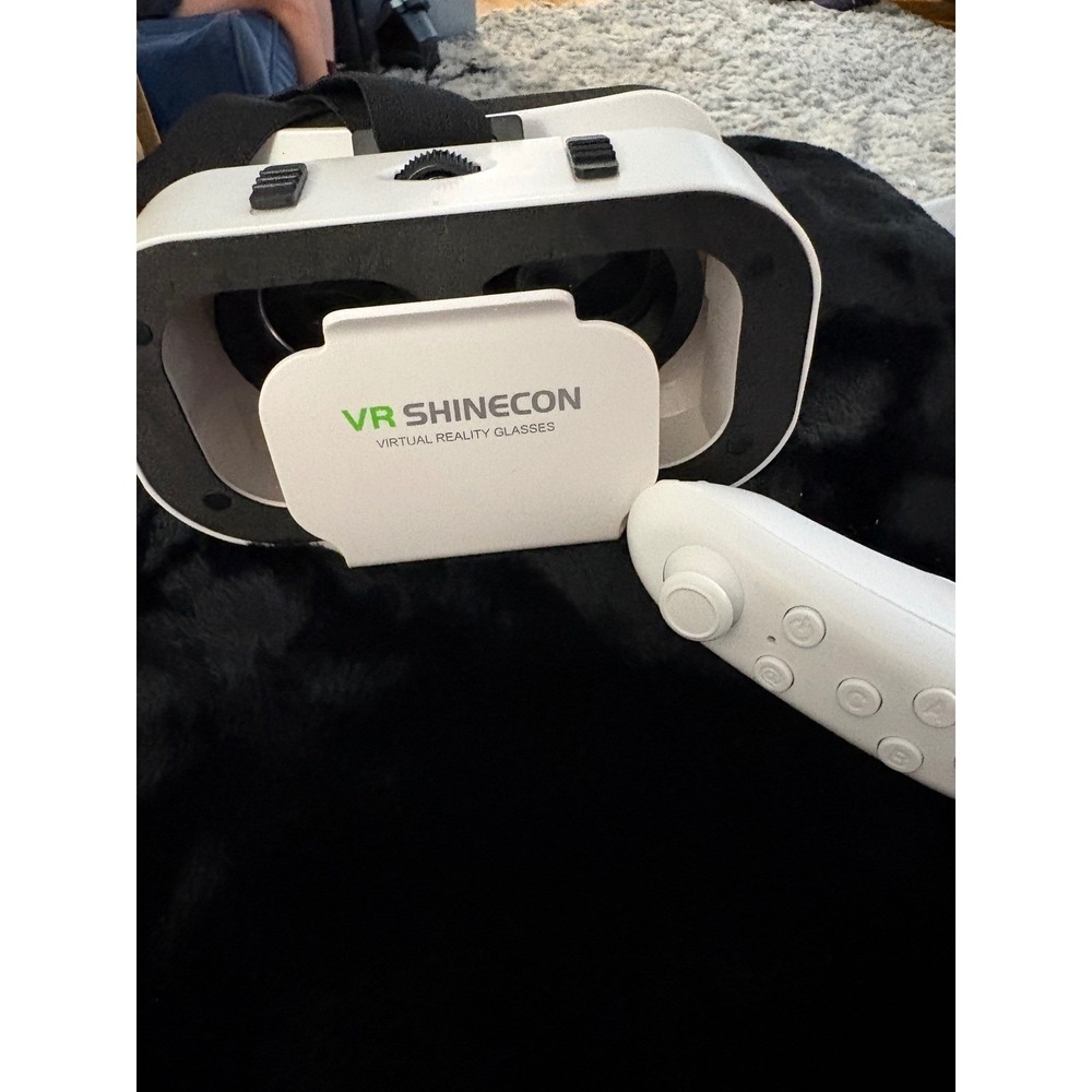 VR Shinecon Virtual Reality Glasses White‎ VR Headset with Remote Control
